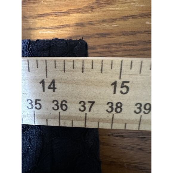 Zara Black Floral Lace Pencil Skirt High Waisted Back Slit Size Small - Picture 6 of 7